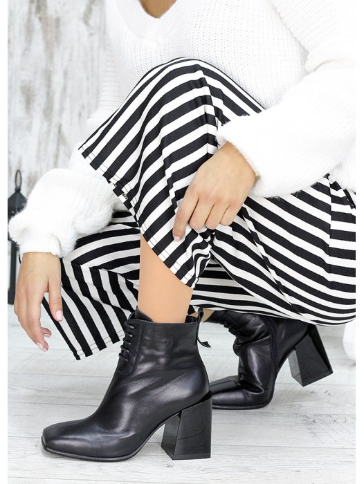 Черевики ботильйони жіночі шкіряні чорні Love Me 7540-28