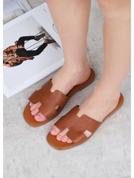 Шлепанцы кожаные brown 8445-28 Шлепанцы кожаные brown 8445-28
