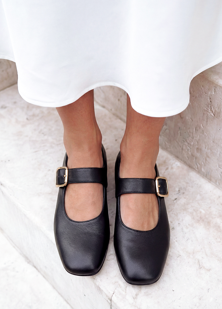 Туфлі балетки чорні шкіряні квадратний мис 8649-28