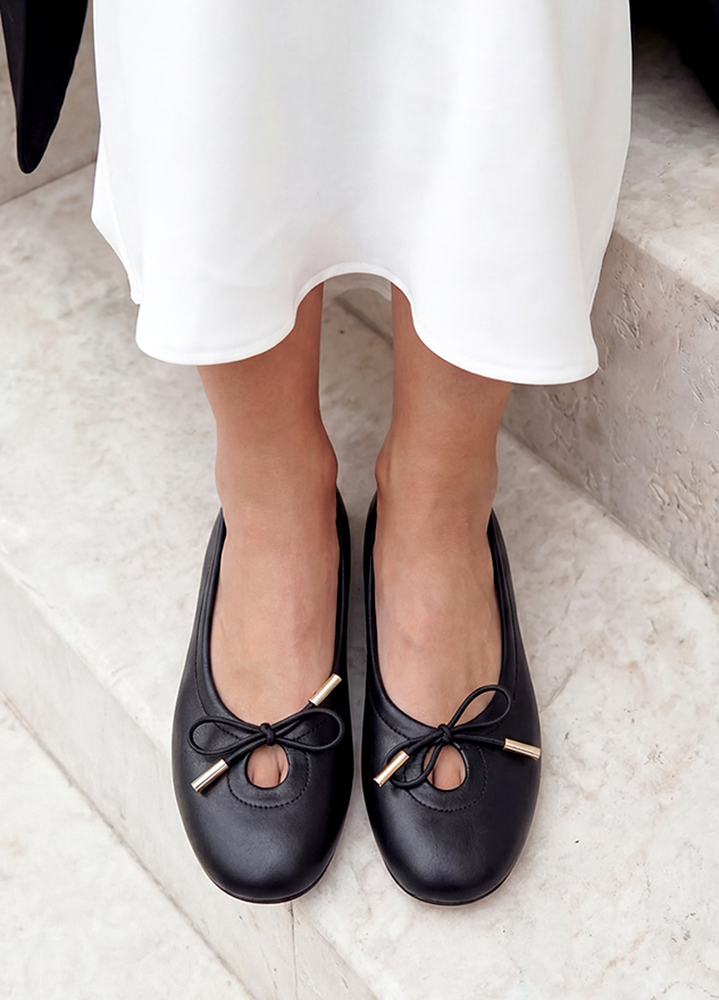 Туфлі балетки чорні шкіряні з бантиком 8653-28
